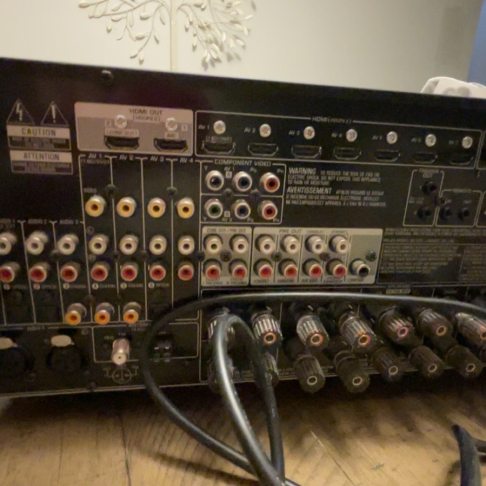 Yamaha Aventage RX-A3070 Receiver - Picture 2 of 4